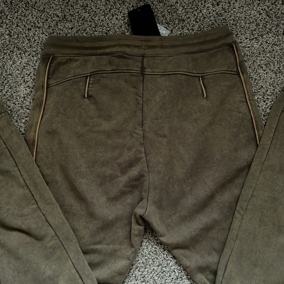 NWT Alphalete | Joggers - Picture 4 of 4
